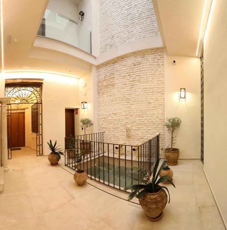Casa Senorial Del Siglo XVIII Aparthotel Seville Exterior photo