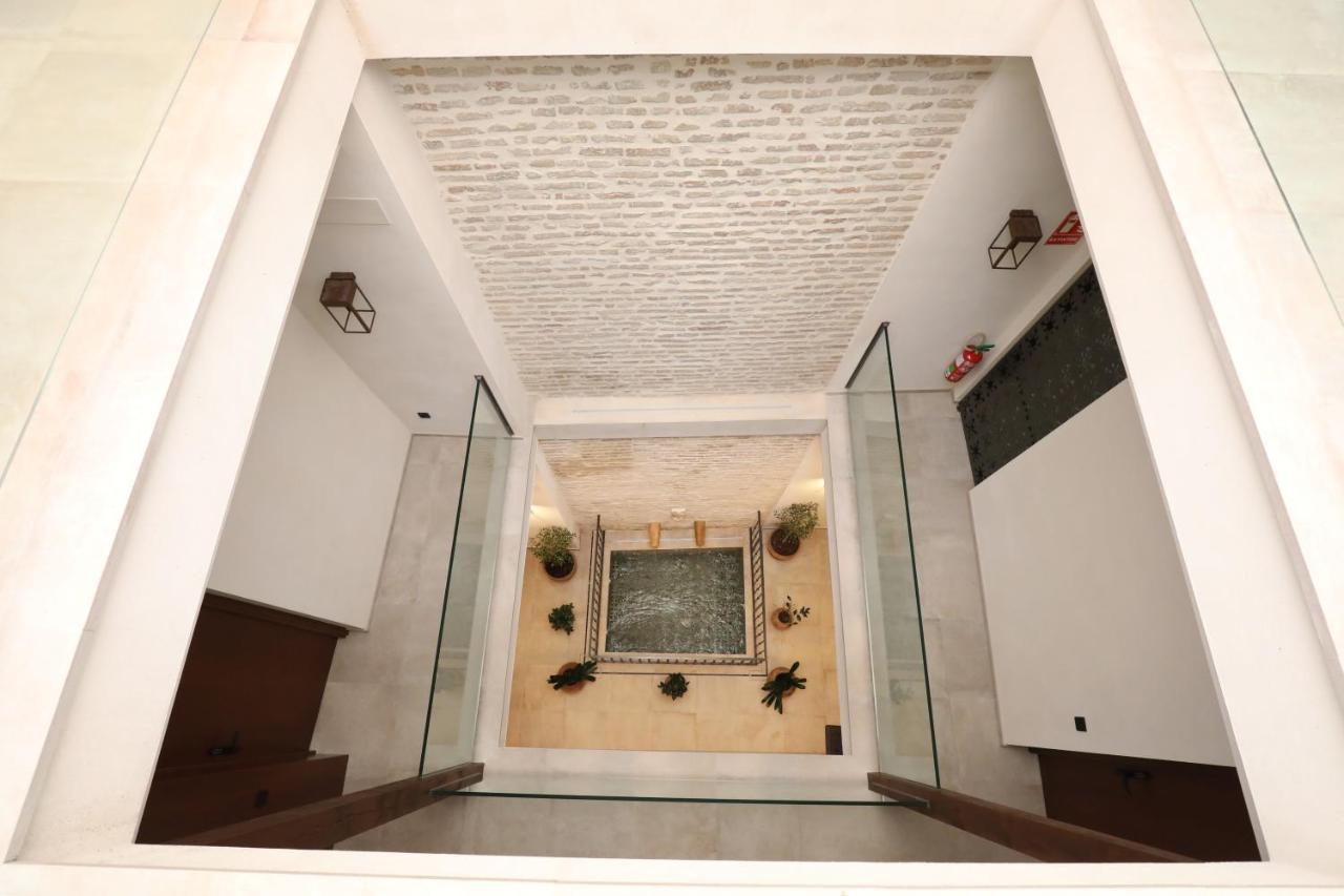 Casa Senorial Del Siglo XVIII Aparthotel Seville Exterior photo